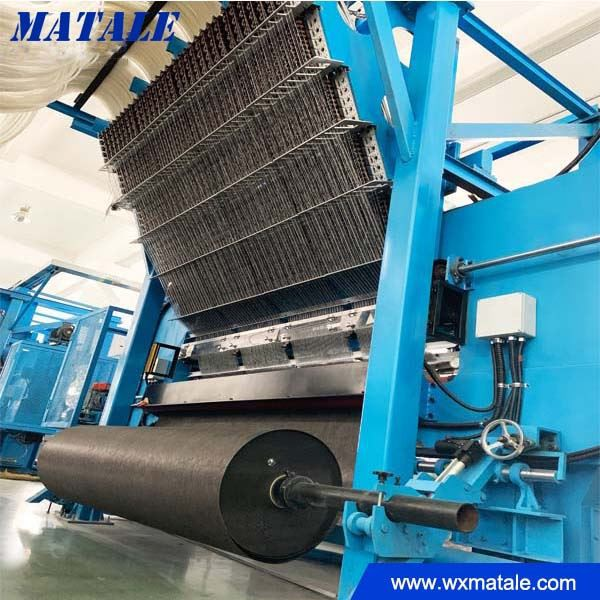 Multi-loop-tufting-machine-2.jpg Multi-Loop-Tufting-Maschine-2.jpg